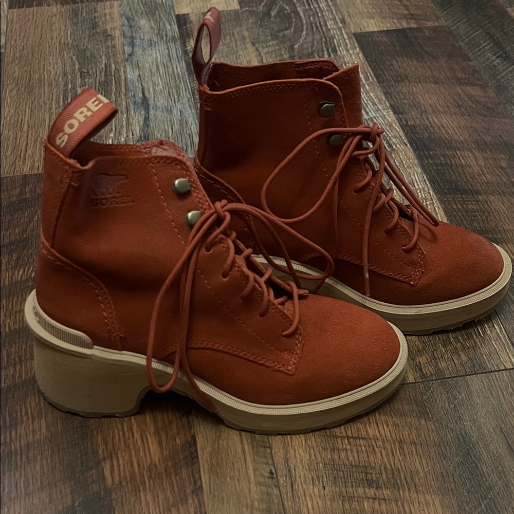 Sorel Women's Hi Line Rust Lace-Up Boots